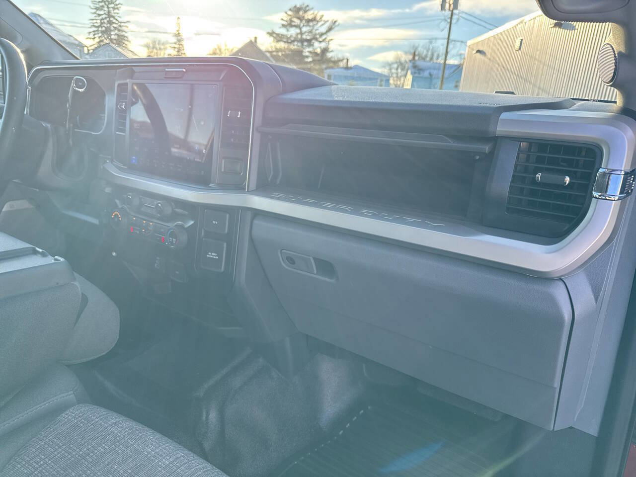 Certified 2025 Ford F350 XLT w/ Black Appearance Package image 19