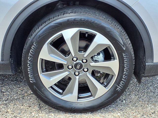 Certified 2024 Ford Escape Platinum AWD/4WD image 31