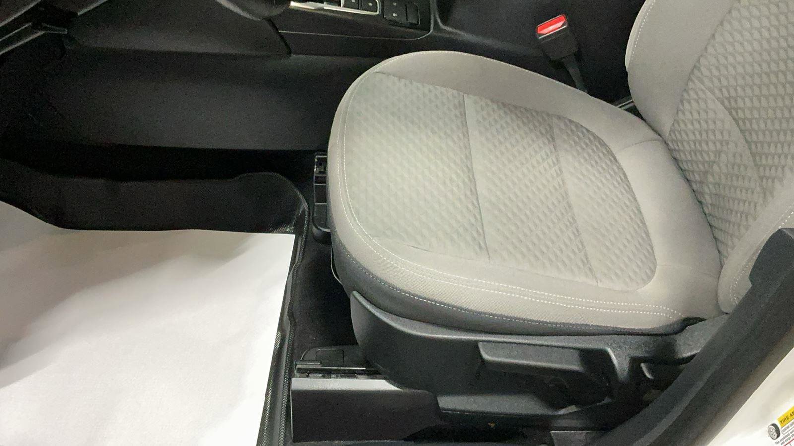 Certified 2021 Ford Escape SE w/ Cold Weather Package image 14