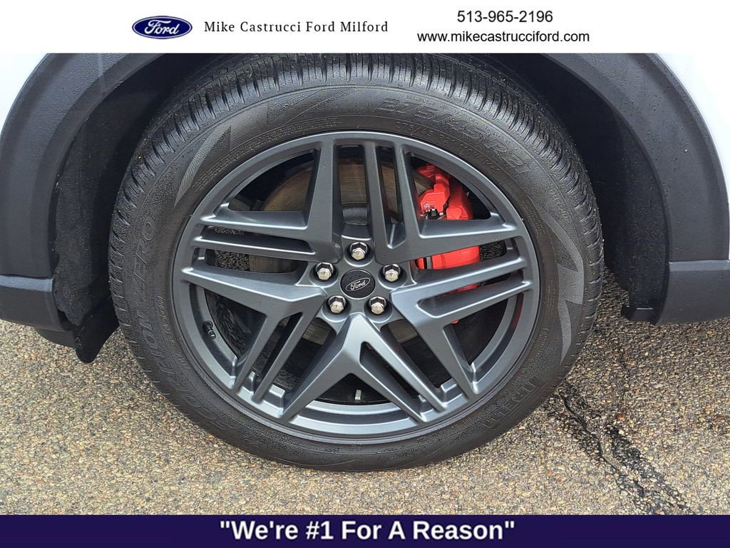 Certified 2025 Ford Explorer ST image 10