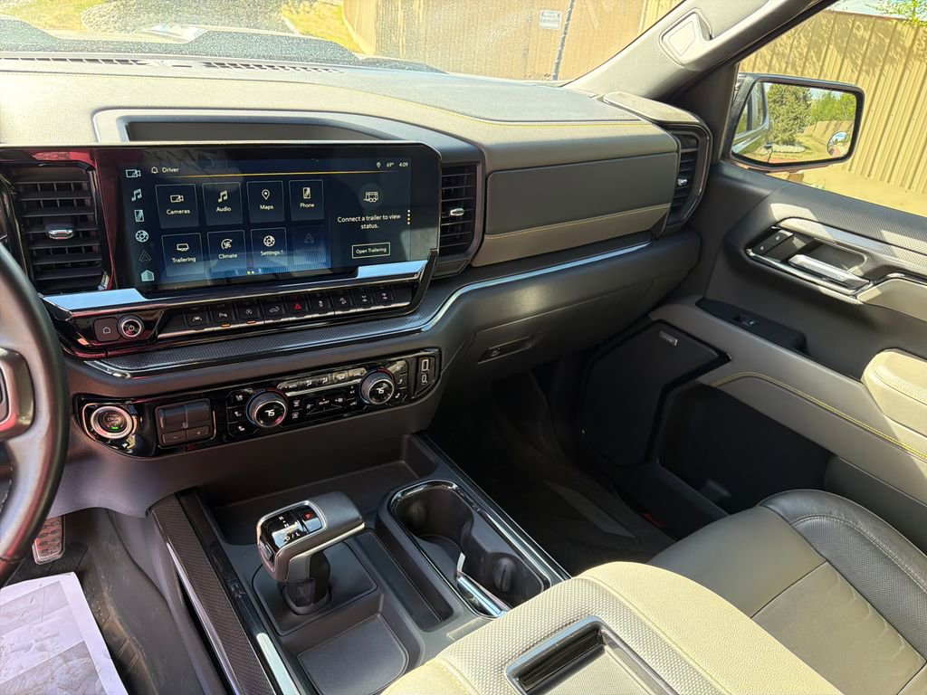 Used 2022 Chevrolet Silverado 1500 ZR2 w/ Technology Package image 17