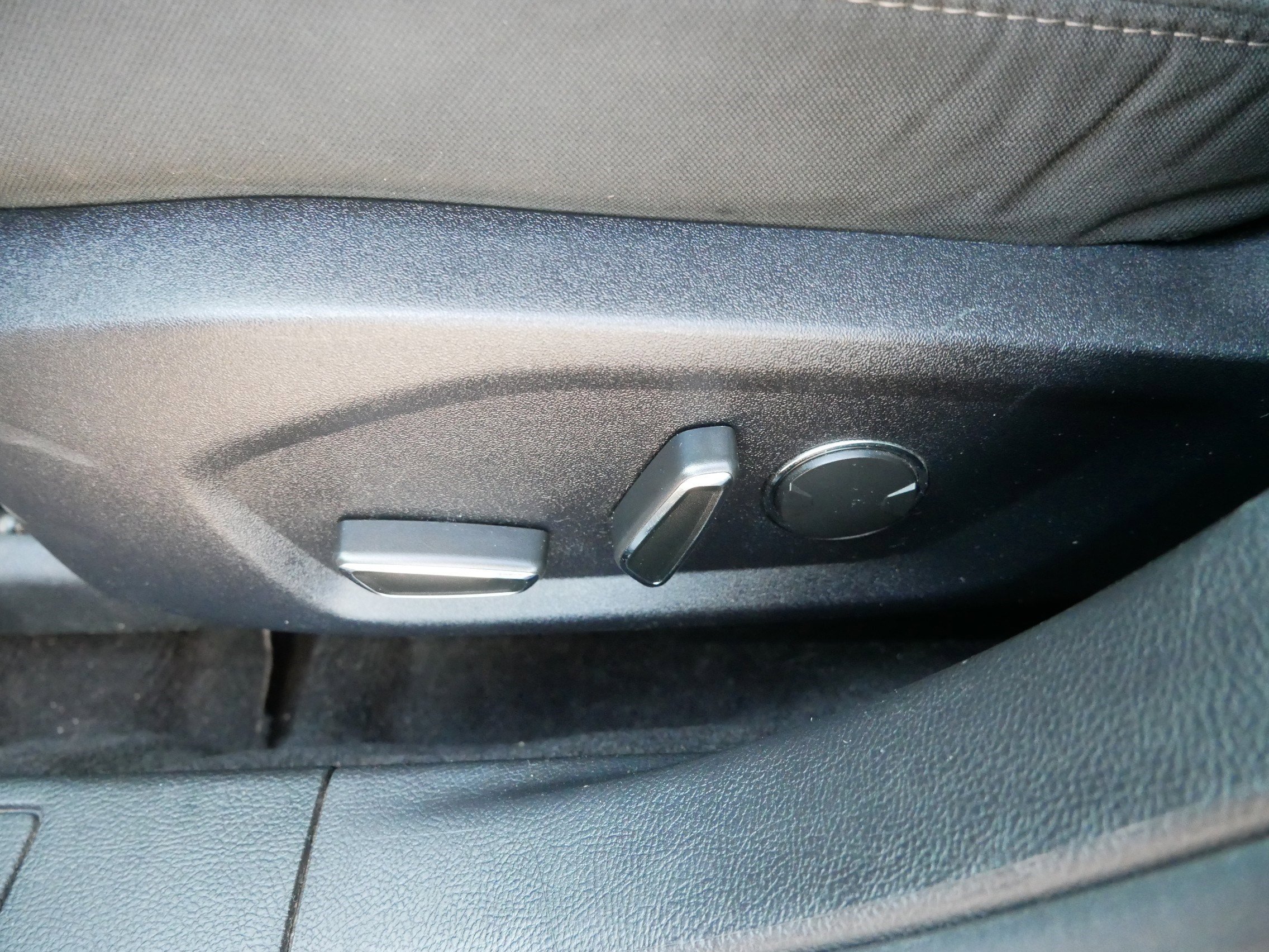 Certified 2020 Ford Fusion SE AWD/4WD image 19