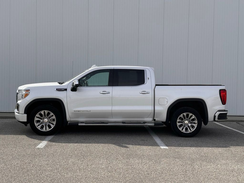 Used 2022 GMC Sierra 1500 Denali w/ Driver Alert Package II AWD/4WD image 2