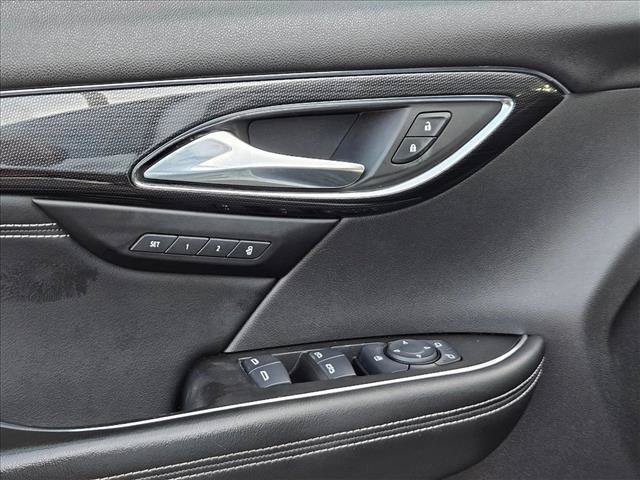 Used 2021 Buick Envision Essence w/ Sport Touring Package FWD image 23