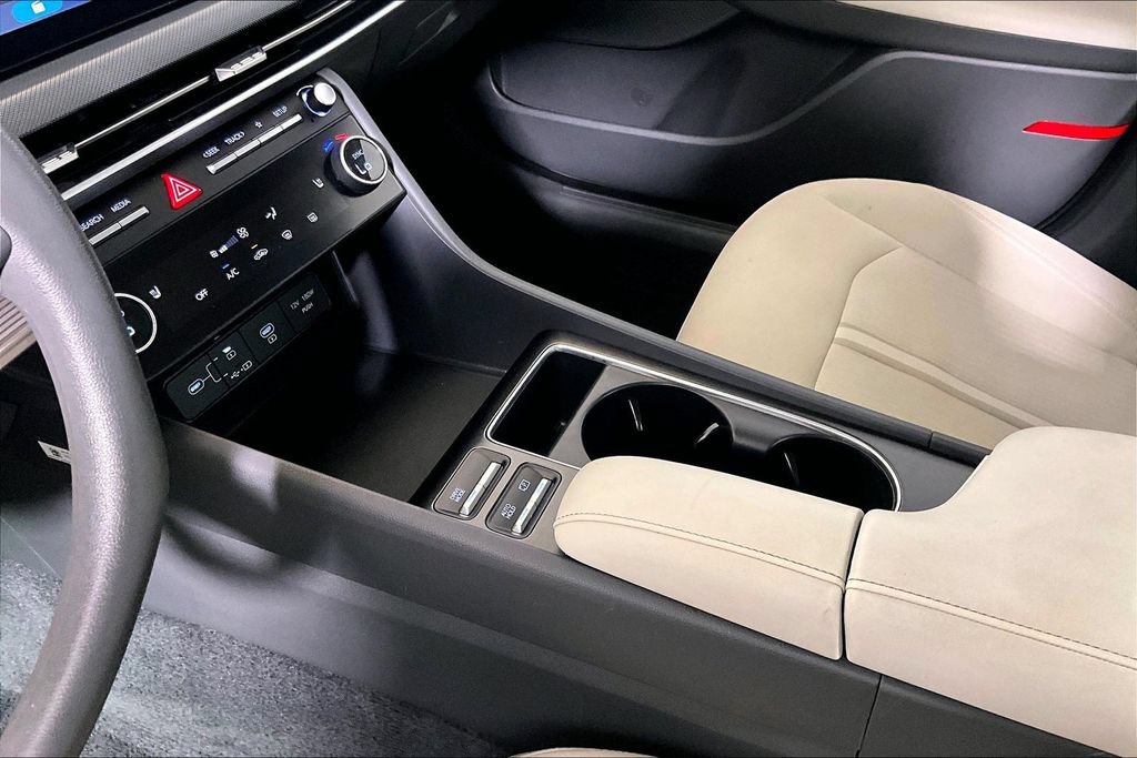 Used 2025 Hyundai Sonata SEL FWD image 13