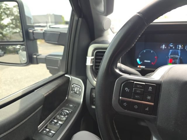 Certified 2025 Ford F250 Lariat w/ Lariat Ultimate Package AWD/4WD image 16