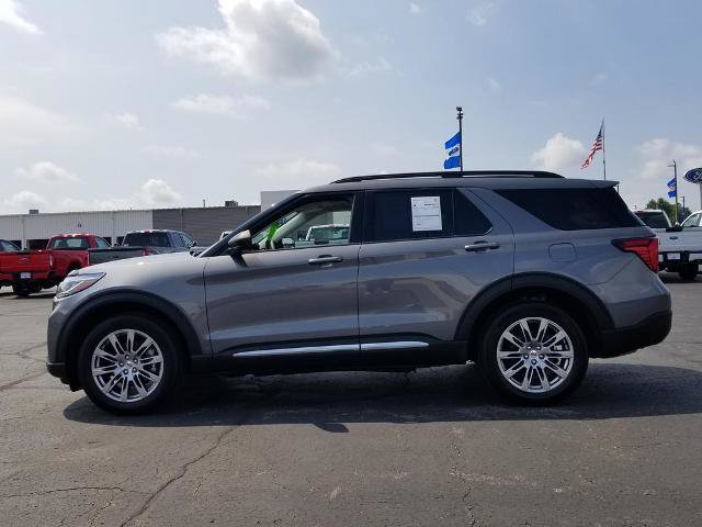 Certified 2025 Ford Explorer Active w/ Active Comfort Package AWD/4WD image 6