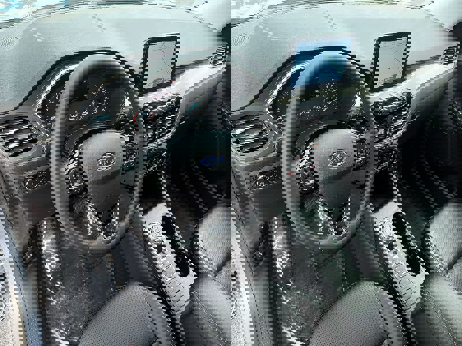 Certified 2022 Ford Escape SEL image 10