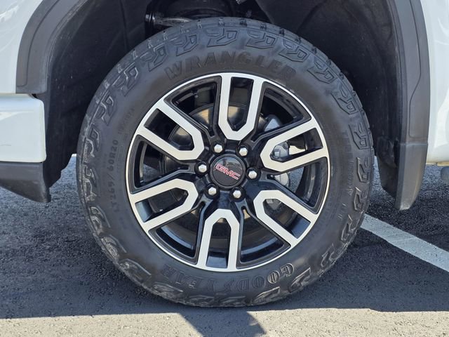 Used 2023 GMC Sierra 1500 AT4 w/ AT4 Premium Package AWD/4WD image 30
