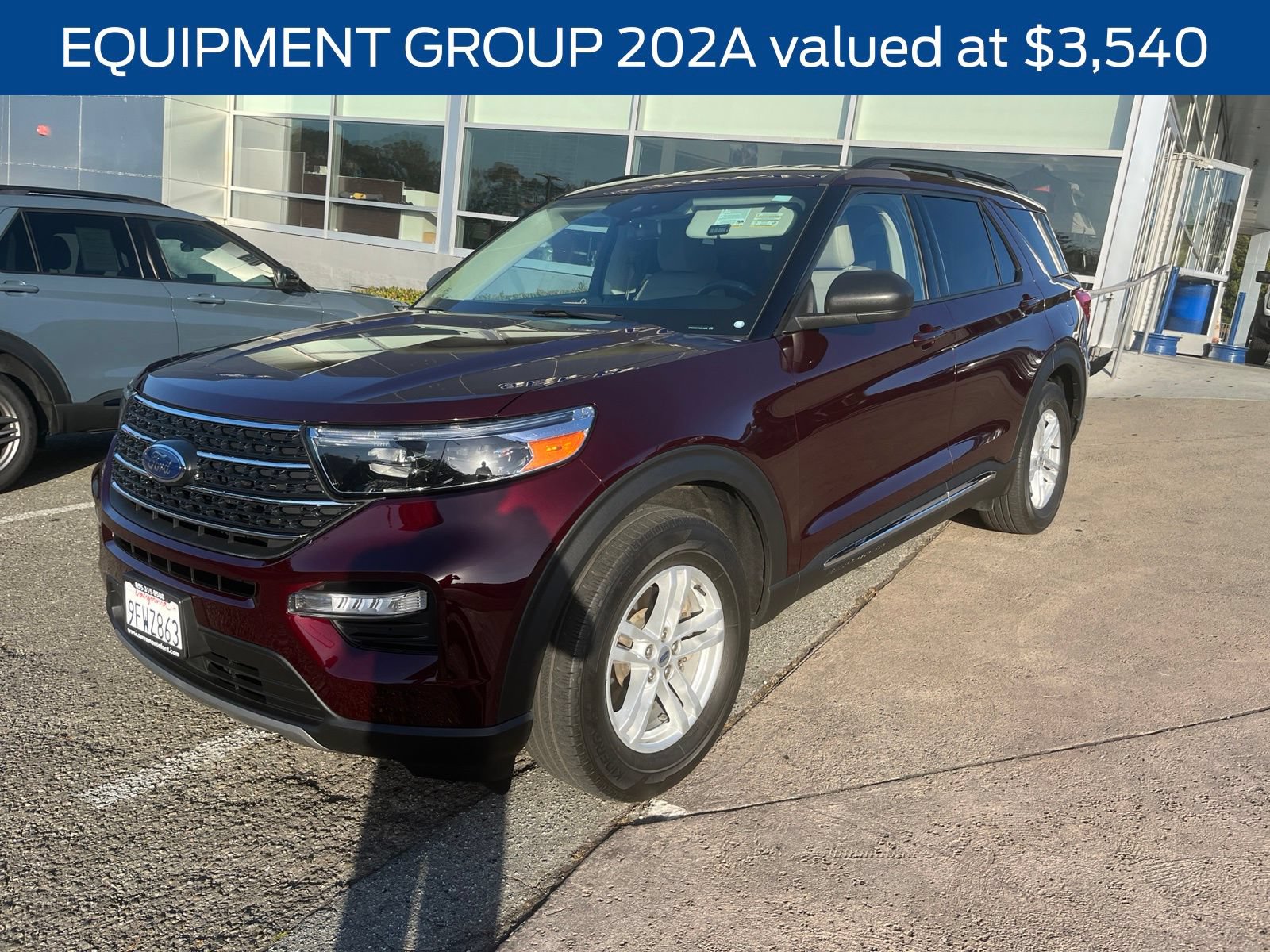 Certified 2022 Ford Explorer XLT w/ Equipment Group 202A AWD/4WD image 4