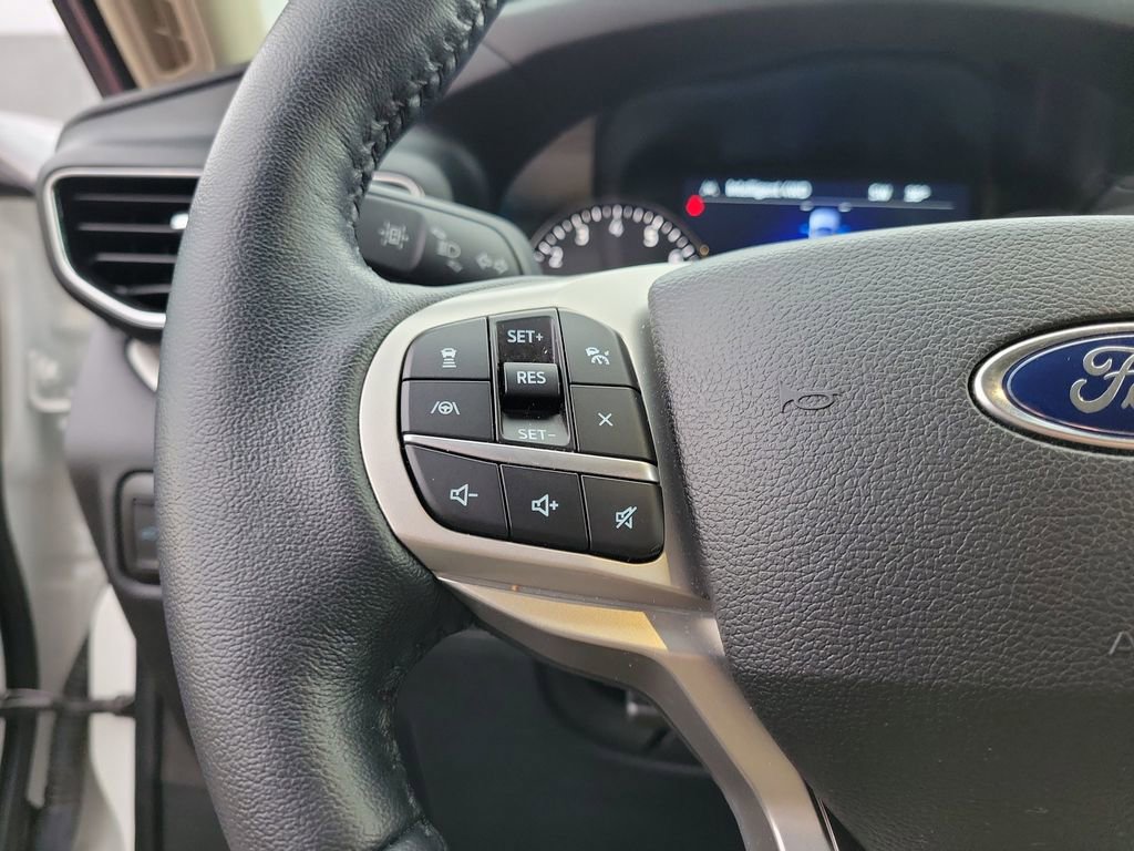 Certified 2023 Ford Explorer XLT w/ Equipment Group 202A image 23