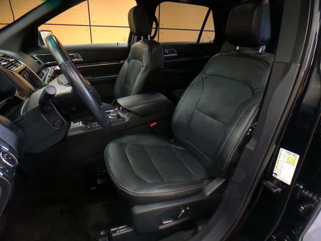 Certified 2018 Ford Explorer Limited w/ Equipment Group 301A image 10
