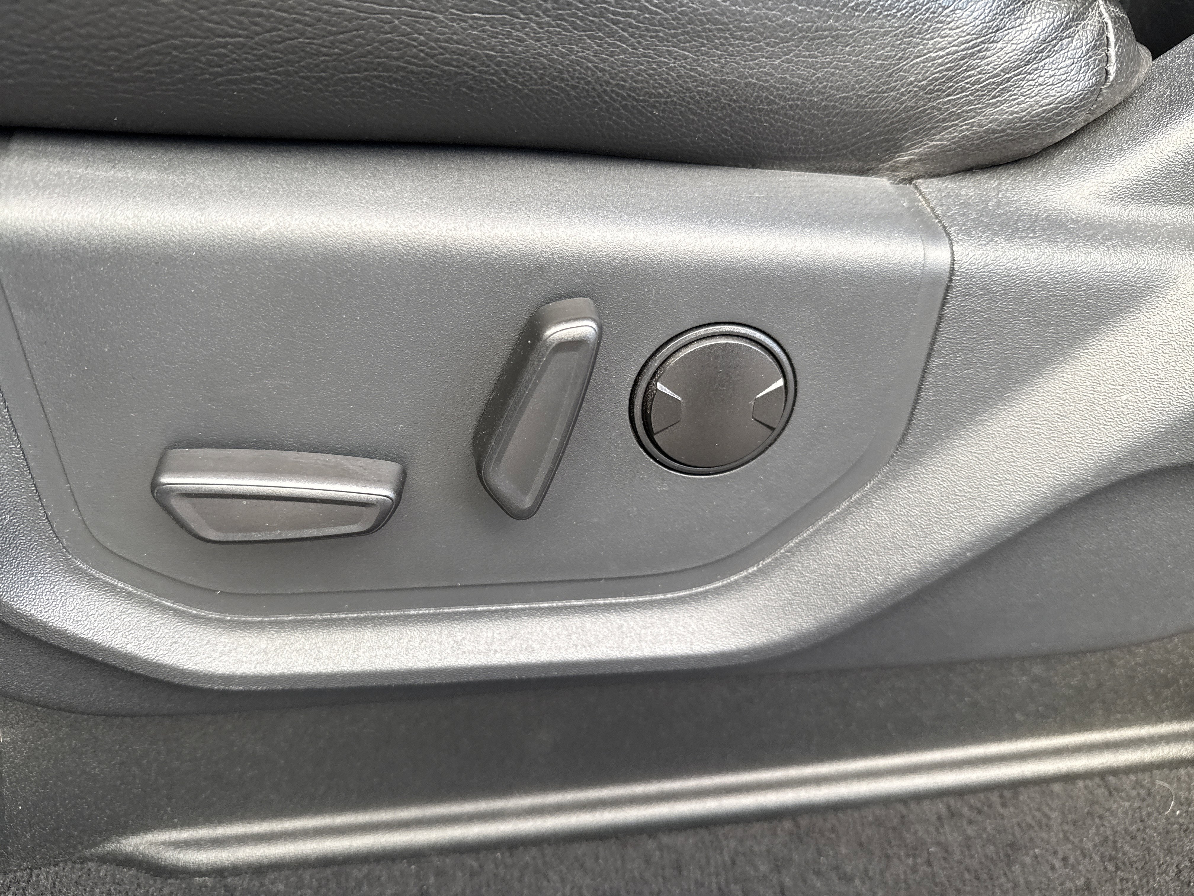 Certified 2022 Ford F250 Lariat AWD/4WD image 6