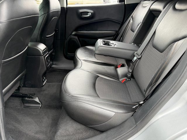 Used 2019 Jeep Compass Latitude w/ Popular Equipment Group AWD/4WD image 37