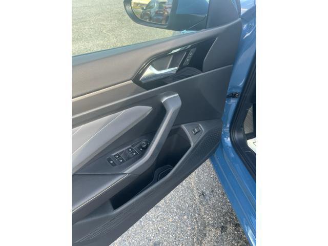 Used 2025 Volkswagen Jetta SEL image 9