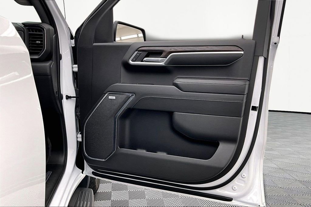 Used 2024 GMC Sierra 1500 SLT w/ SLT Premium Package image 25