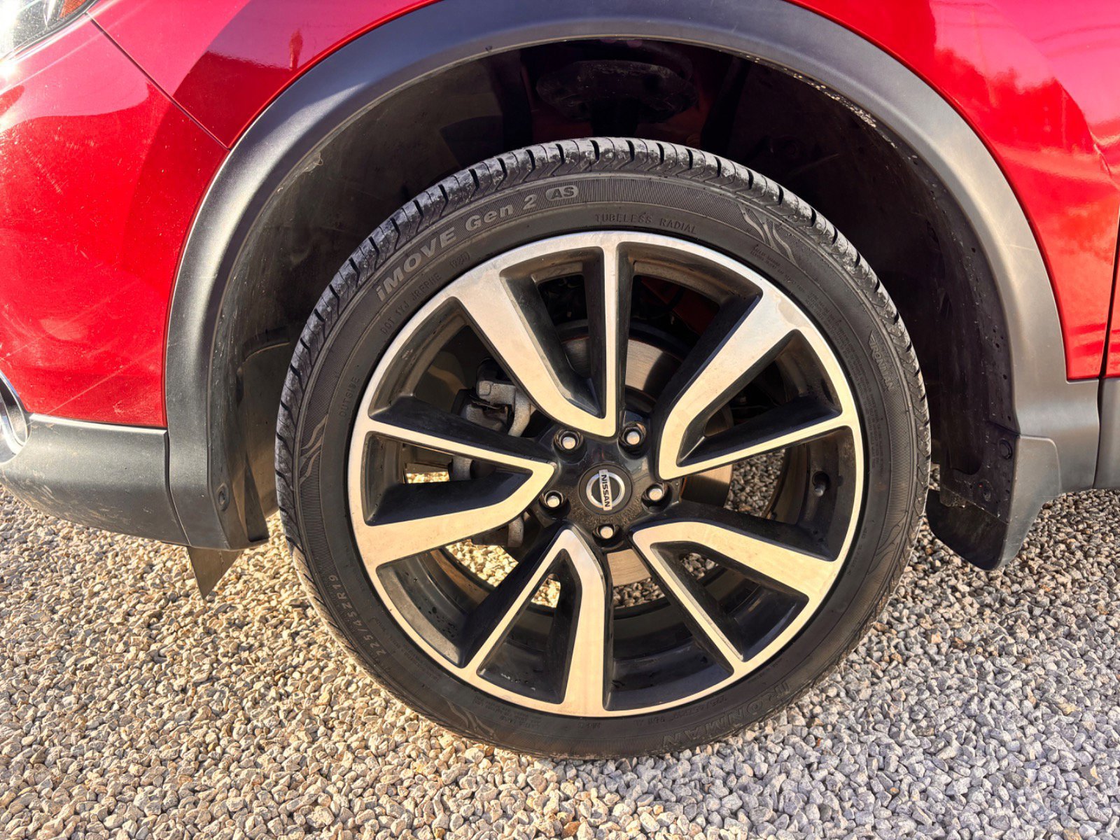 Used 2017 Nissan Rogue Sport SL w/ SL Premium Package image 18