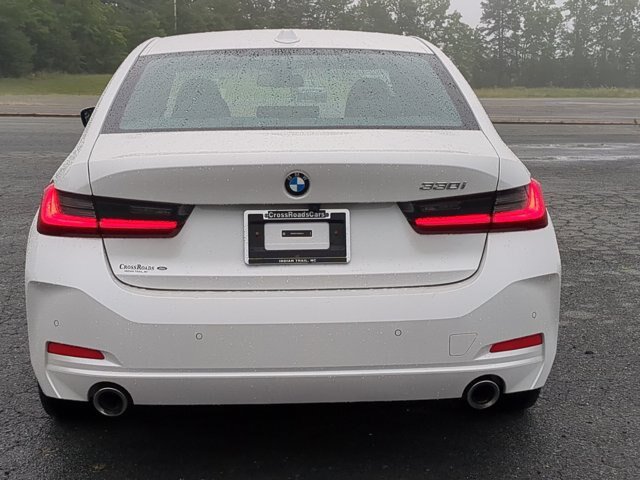 Used 2024 BMW 330i Sedan RWD image 5
