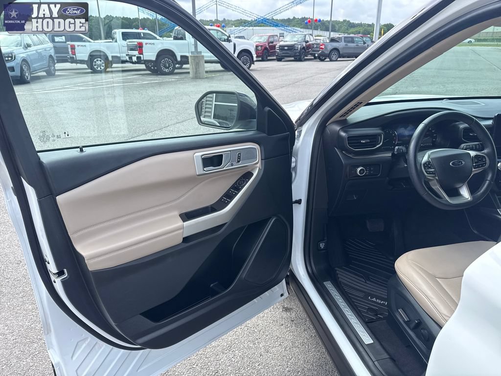 Certified 2023 Ford Explorer Limited AWD/4WD image 14
