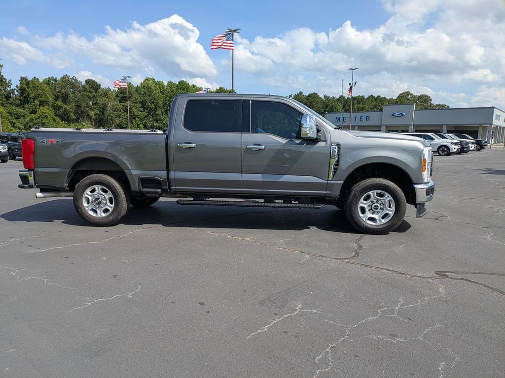 Certified 2025 Ford F250 XLT AWD/4WD image 3
