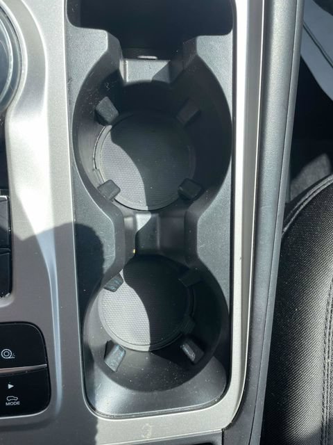 Certified 2024 Ford Explorer XLT RWD image 18