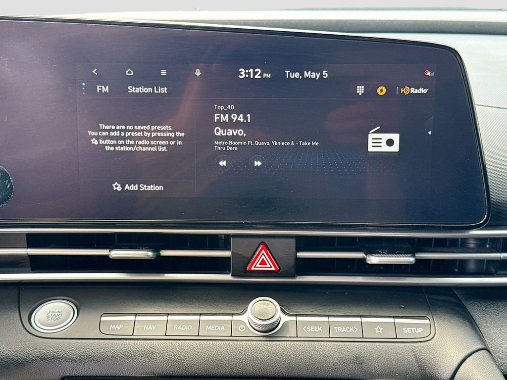 Used 2023 Hyundai Elantra SEL w/ Convenience Package FWD image 15