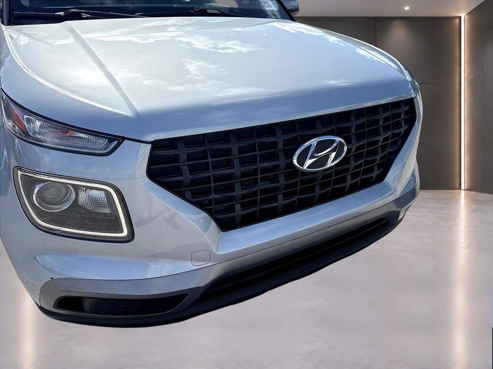 Used 2021 Hyundai Venue SE FWD image 33