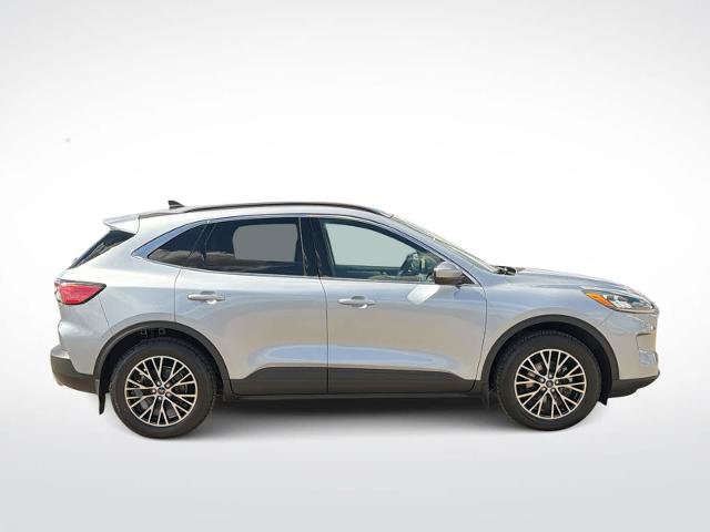 Certified 2022 Ford Escape Titanium FWD image 9