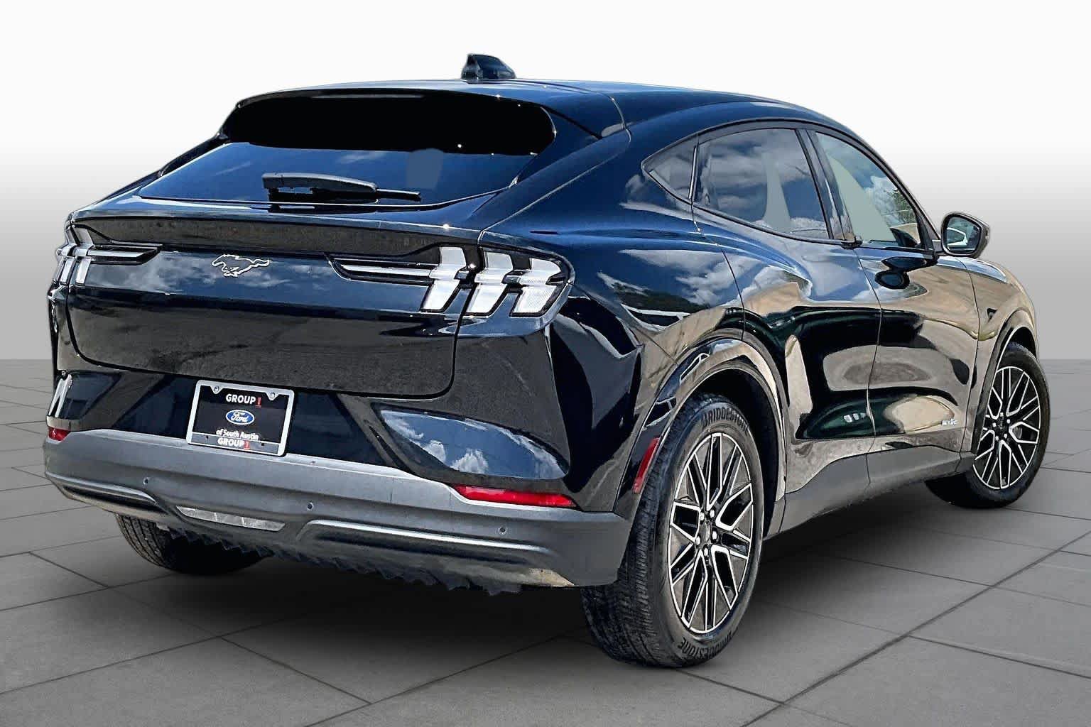 Certified 2025 Ford Mustang Mach-E Premium RWD image 12