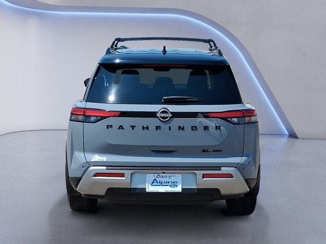 Used 2023 Nissan Pathfinder SL w/ Black Appearance Package AWD/4WD image 4