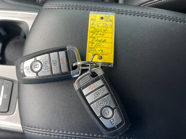 Certified 2024 Ford Edge SEL w/ Convenience Package AWD/4WD image 33