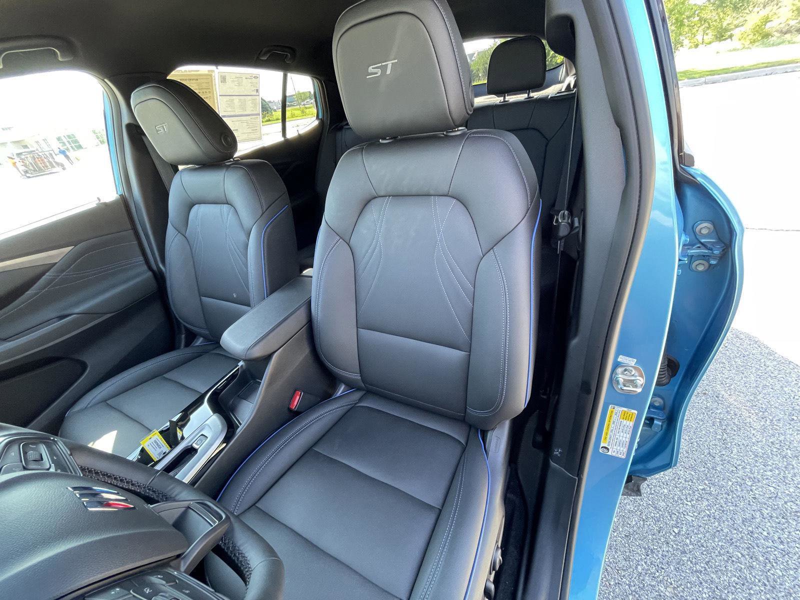 Used 2025 Buick Envista Sport Touring w/ Convenience I Package FWD image 18