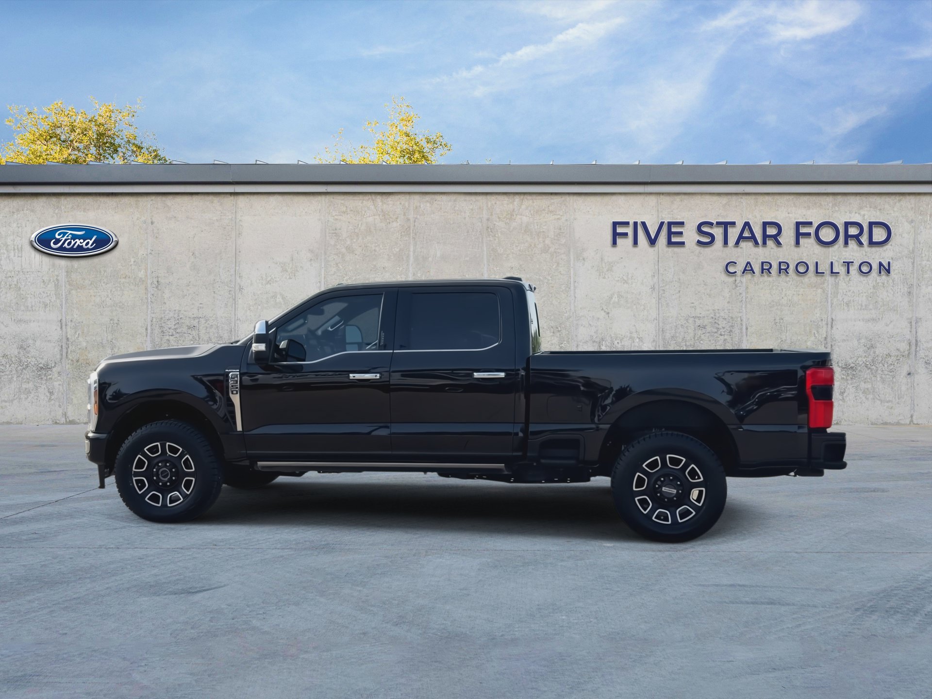 Certified 2024 Ford F350 Platinum w/ FX4 Off-Road Package AWD/4WD image 5