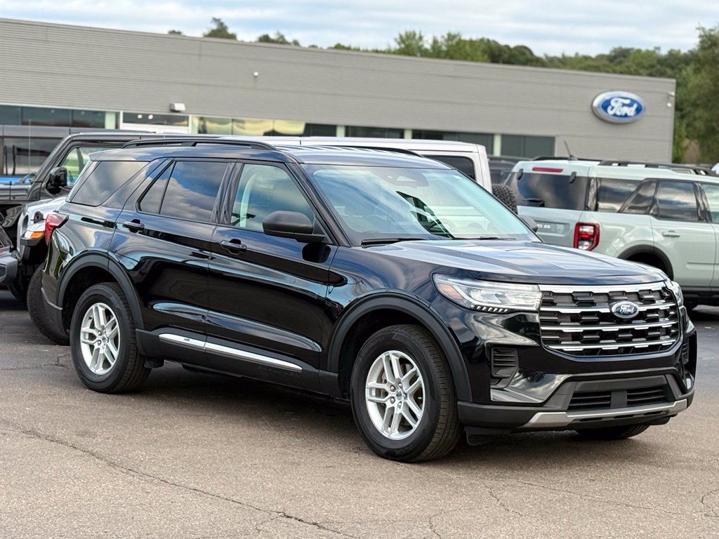 Certified 2025 Ford Explorer Active AWD/4WD image 33