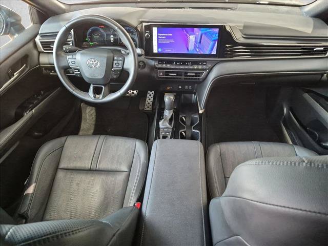 Used 2025 Toyota Camry XSE FWD image 17