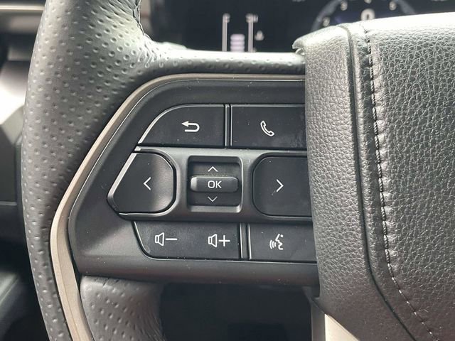 Used 2025 Toyota 4Runner SR5 image 16