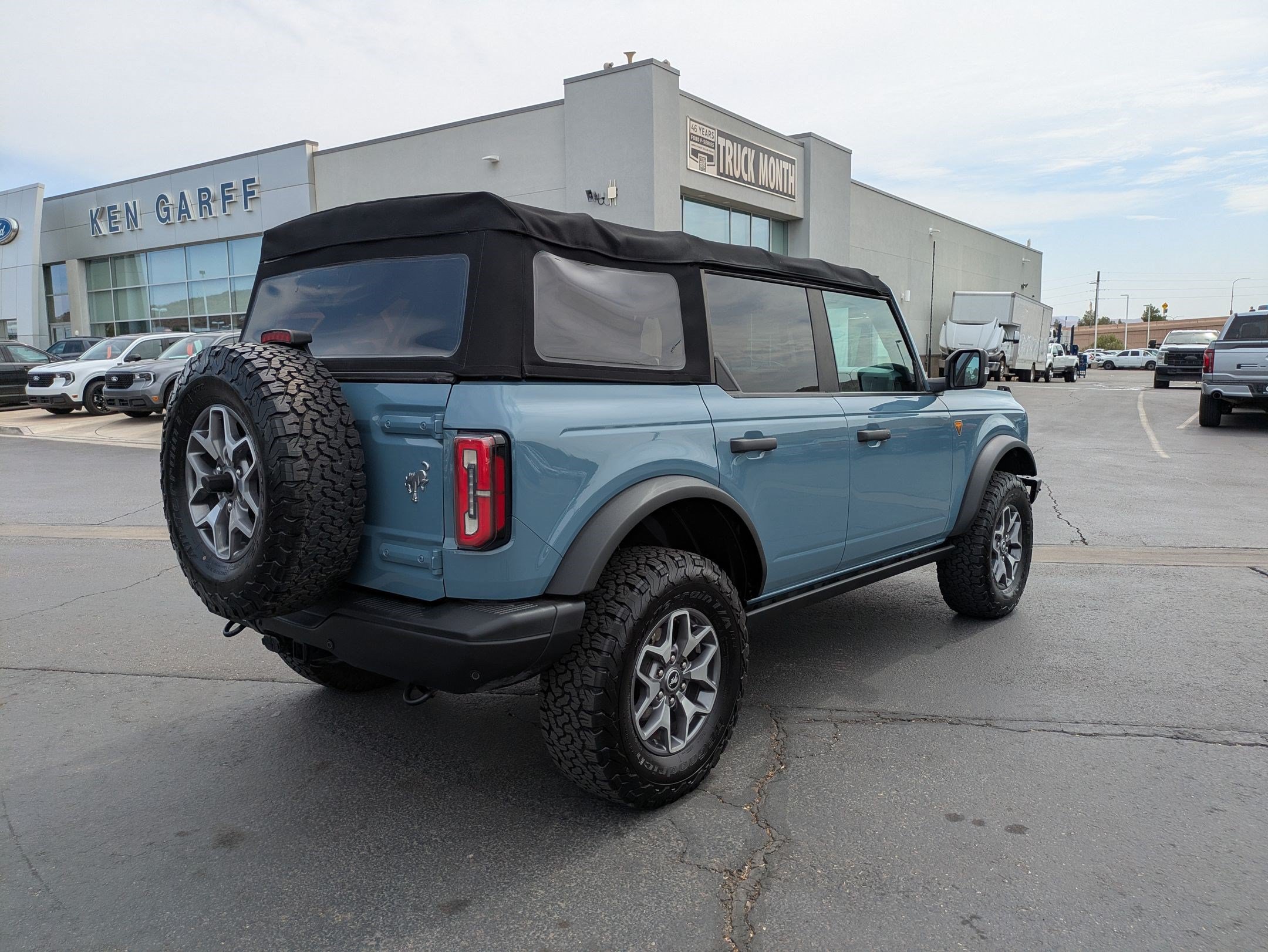 Certified 2023 Ford Bronco Badlands AWD/4WD image 3