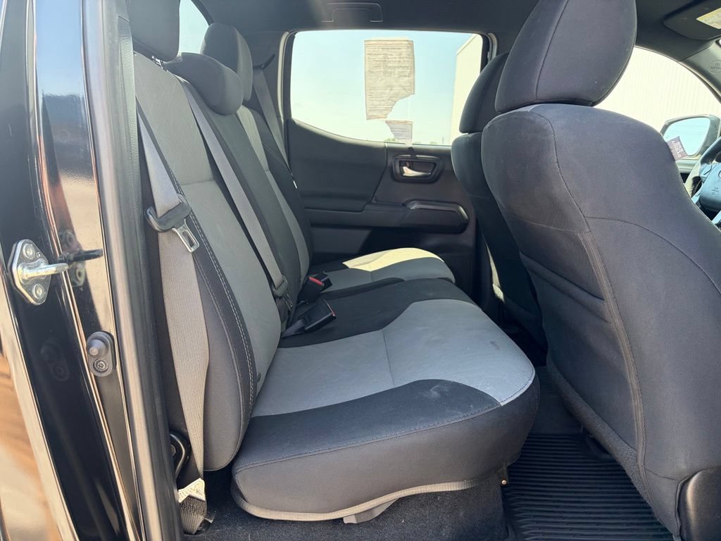 Used 2020 Toyota Tacoma TRD Sport w/ Technology Package AWD/4WD image 23
