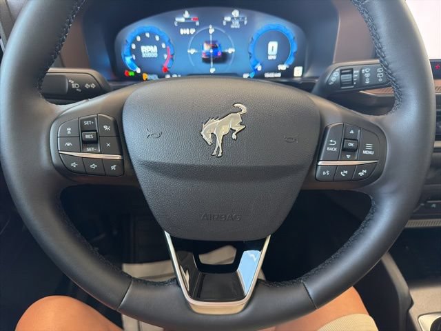 Certified 2025 Ford Bronco Sport Outer Banks w/ Outer Banks Tech Package+ AWD/4WD image 27