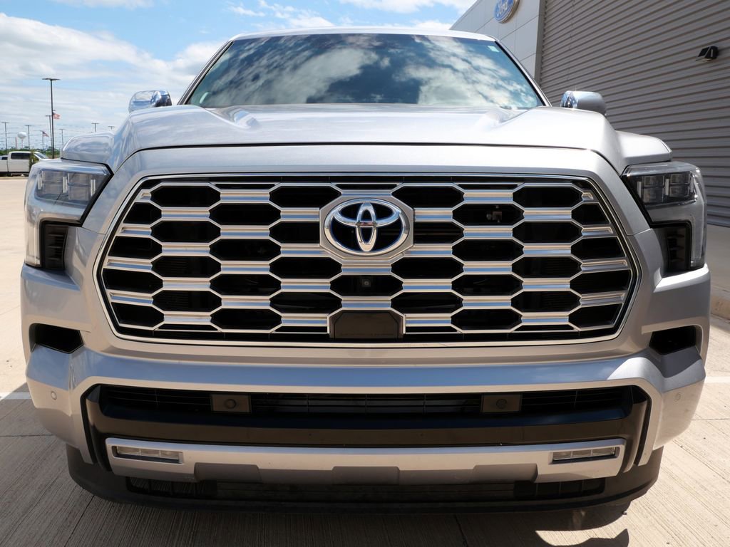 Used 2024 Toyota Sequoia Capstone AWD/4WD image 4