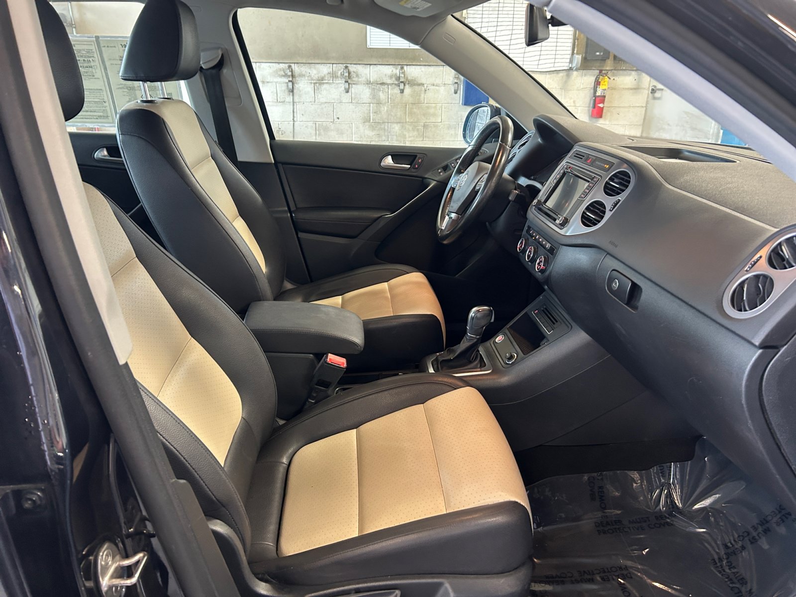 Used 2017 Volkswagen Tiguan S AWD/4WD image 19