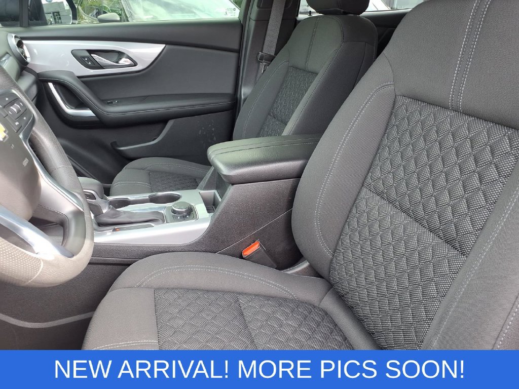 Used 2022 Chevrolet Blazer LT FWD image 3