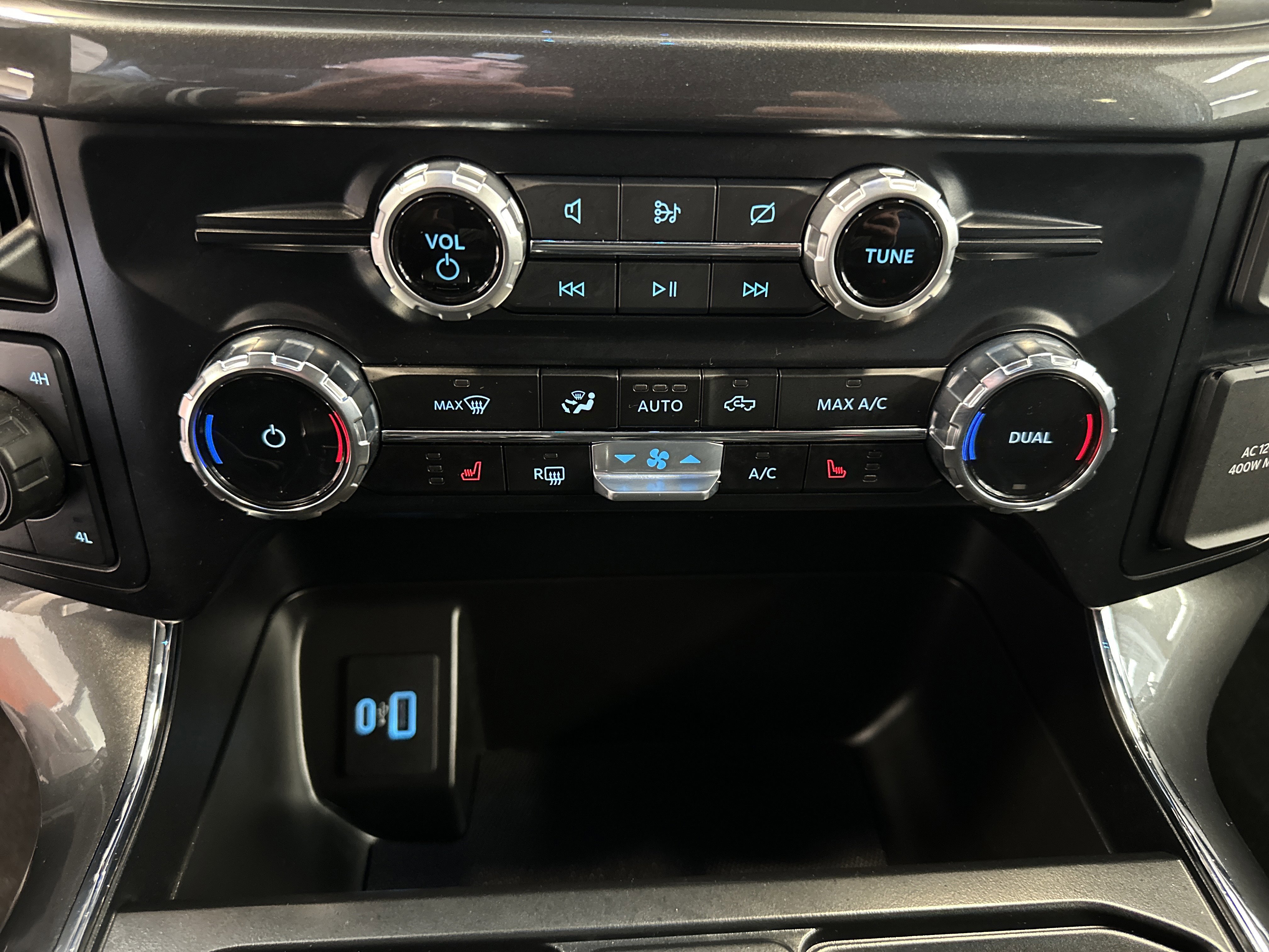 Certified 2023 Ford F150 XLT w/ Equipment Group 302A High image 34