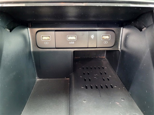 Used 2023 Kia Sorento EX image 18