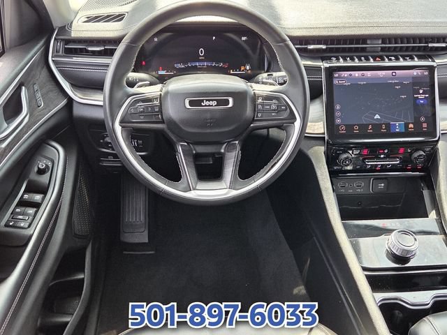 Used 2023 Jeep Grand Cherokee Limited RWD image 11