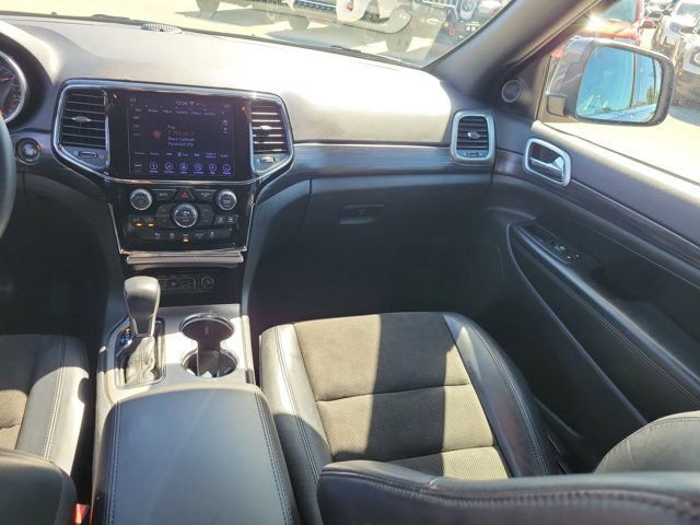 Used 2019 Jeep Grand Cherokee Laredo w/ Security & Convenience Group image 22