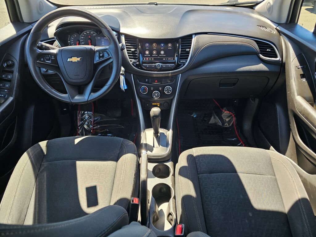 Used 2022 Chevrolet Trax LS w/ Tint and Cruise Package AWD/4WD image 13