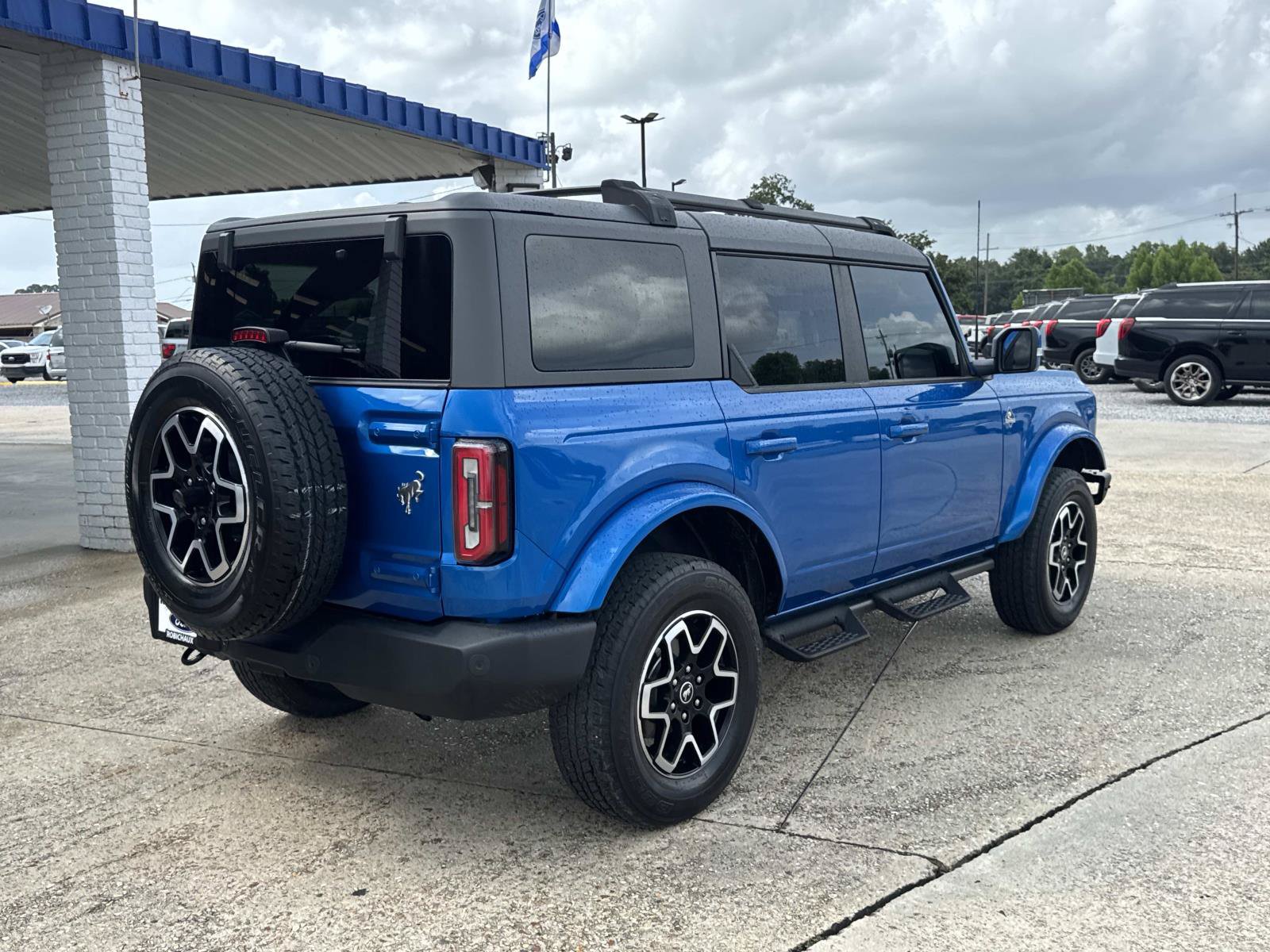 Certified 2024 Ford Bronco Outer Banks AWD/4WD image 7