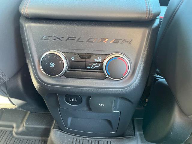 Certified 2025 Ford Explorer Active w/ Active Comfort Package AWD/4WD image 18