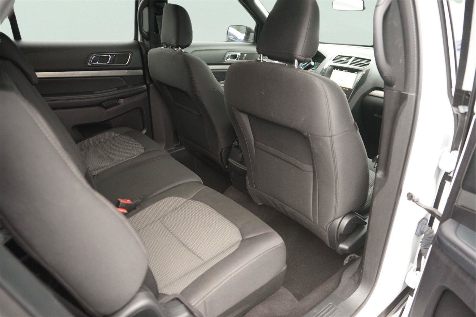 Certified 2019 Ford Explorer XLT w/ Equipment Group 201A FWD image 14